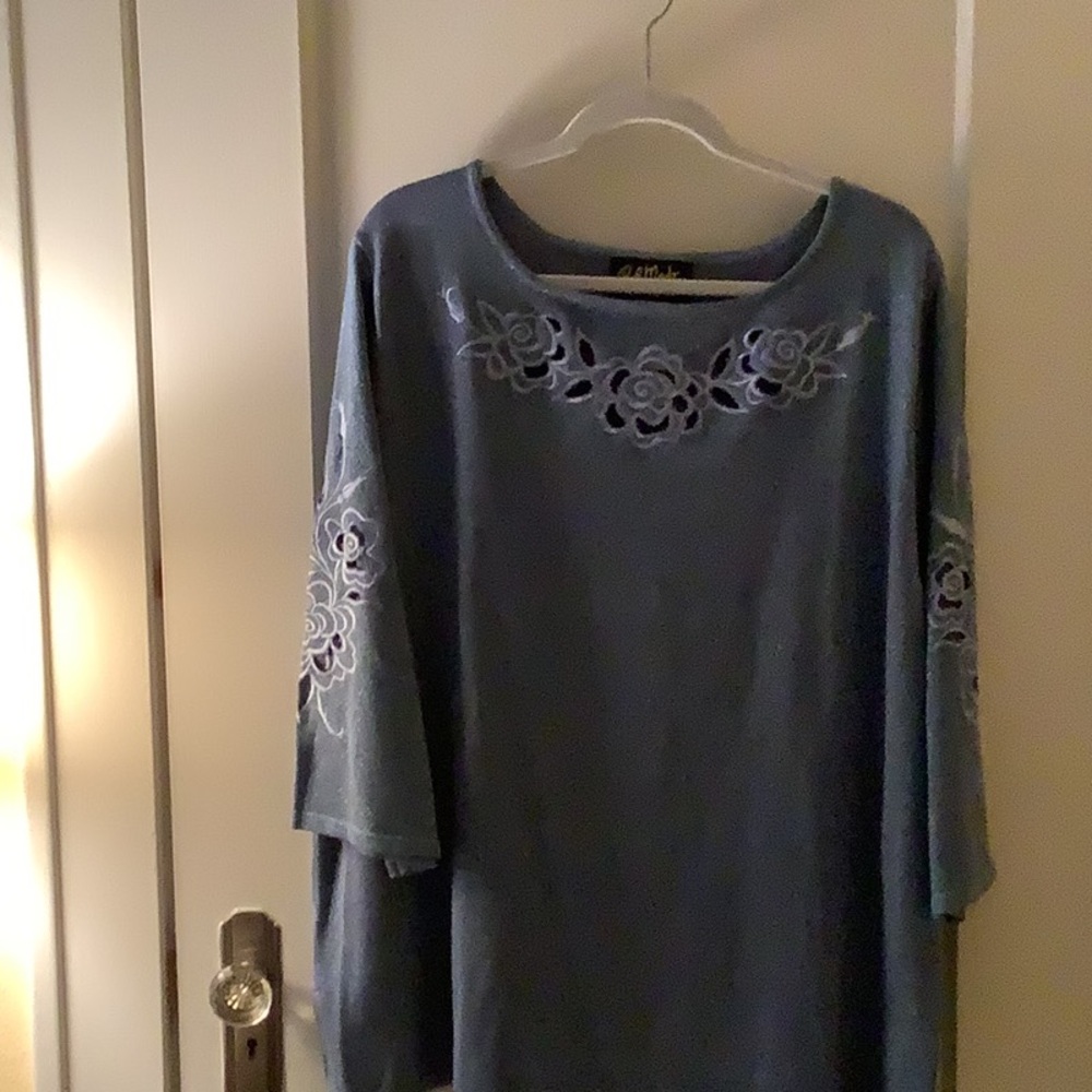 Bob Mackie sweater top